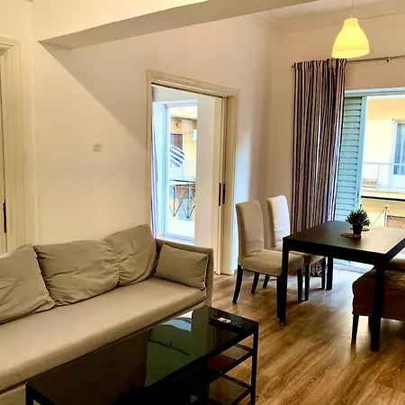 Διαμέρισμα 2 Bedroom Dafni Metro